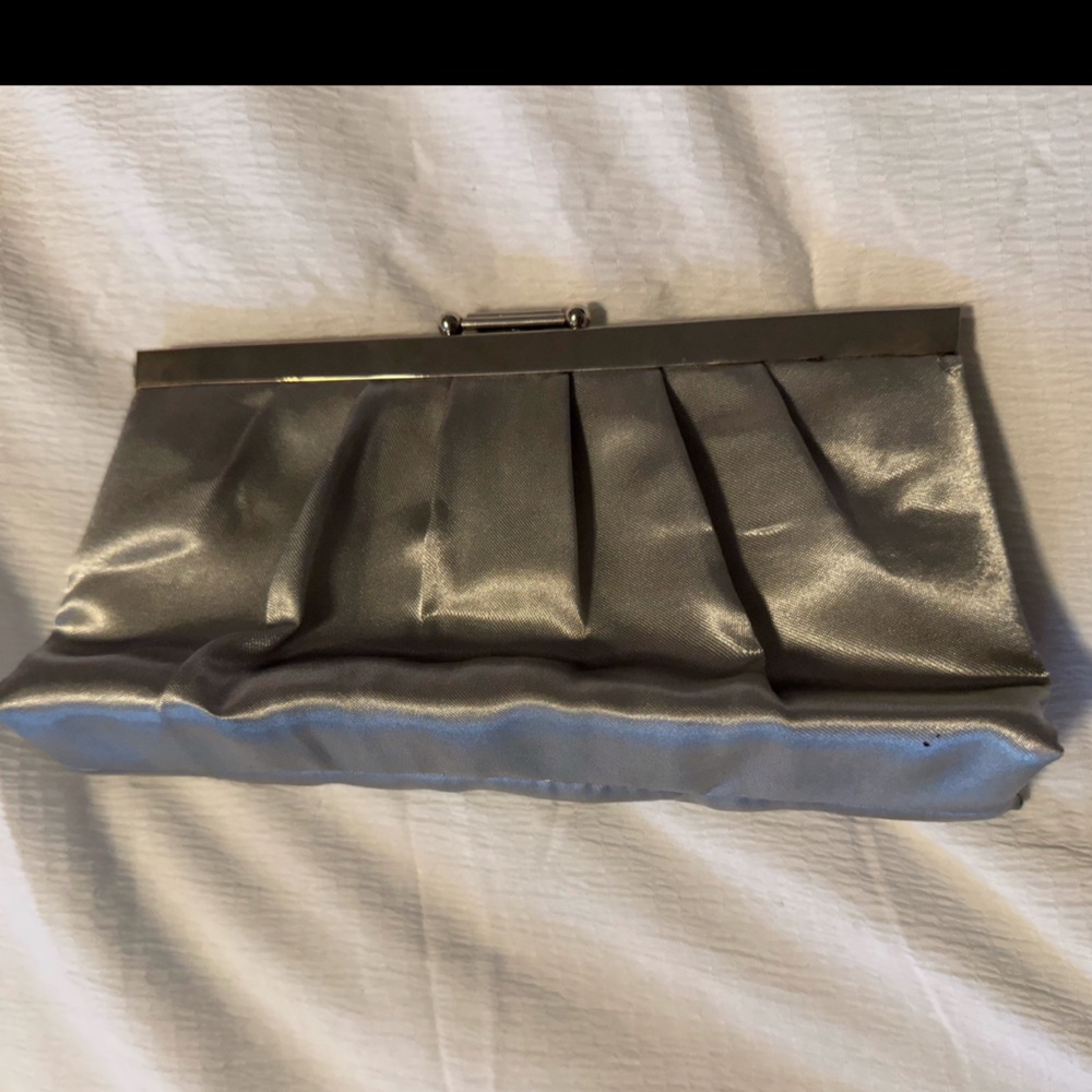 Silver clutch